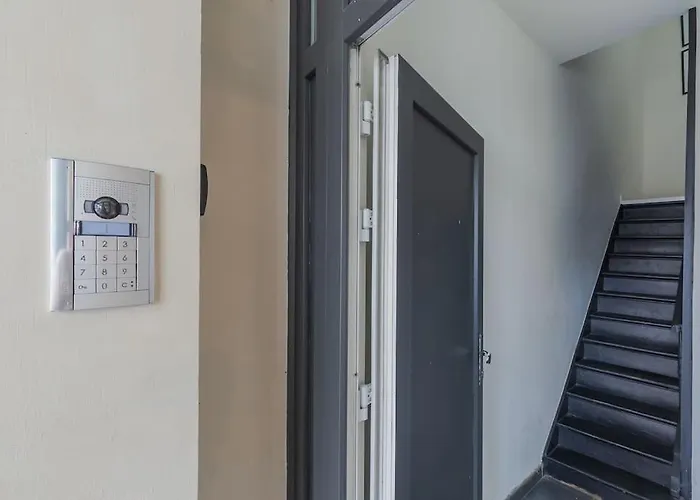 Cosy Duplex Nearby City Centre Of Ghent For 6